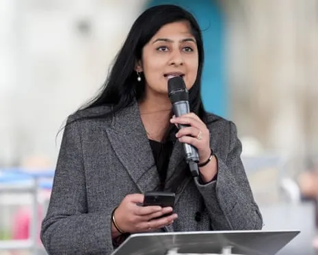 The Coventry South MP Consults Libel Legal Experts Following Dispute With Jeremy Corbyn Over Organization Finances